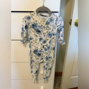 Caden lane baby girl bamboo footie 3-6 months like new
